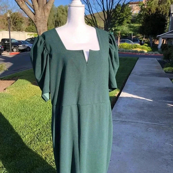 Emery Rose Clasi Notched Neck Puff Sleeve Emerald Green Dress 2X NWT - Picture 8 of 11